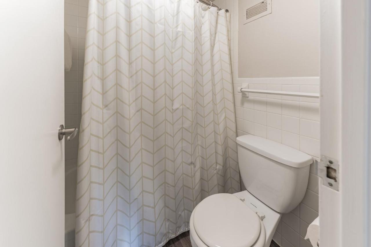 Bargain Downtown Memphis Apartment W Amenities Экстерьер фото